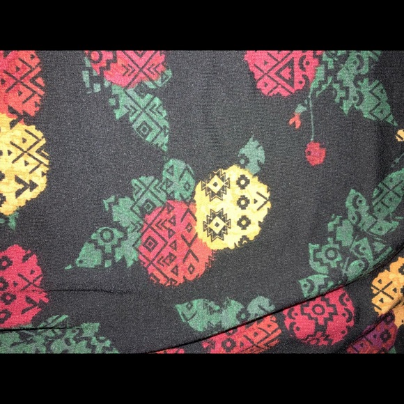 Beautiful Carly Dress - Picture 3 of 4